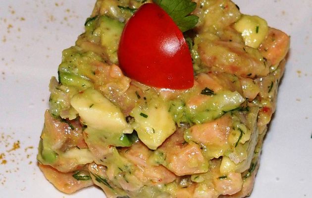 Tartare de saumon à l'avocat