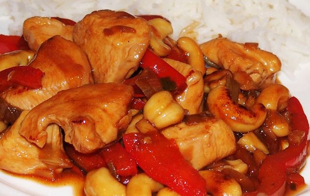 Poulet sauté aux noix de cajou