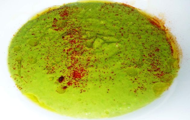 Crème aux petits pois et lardons