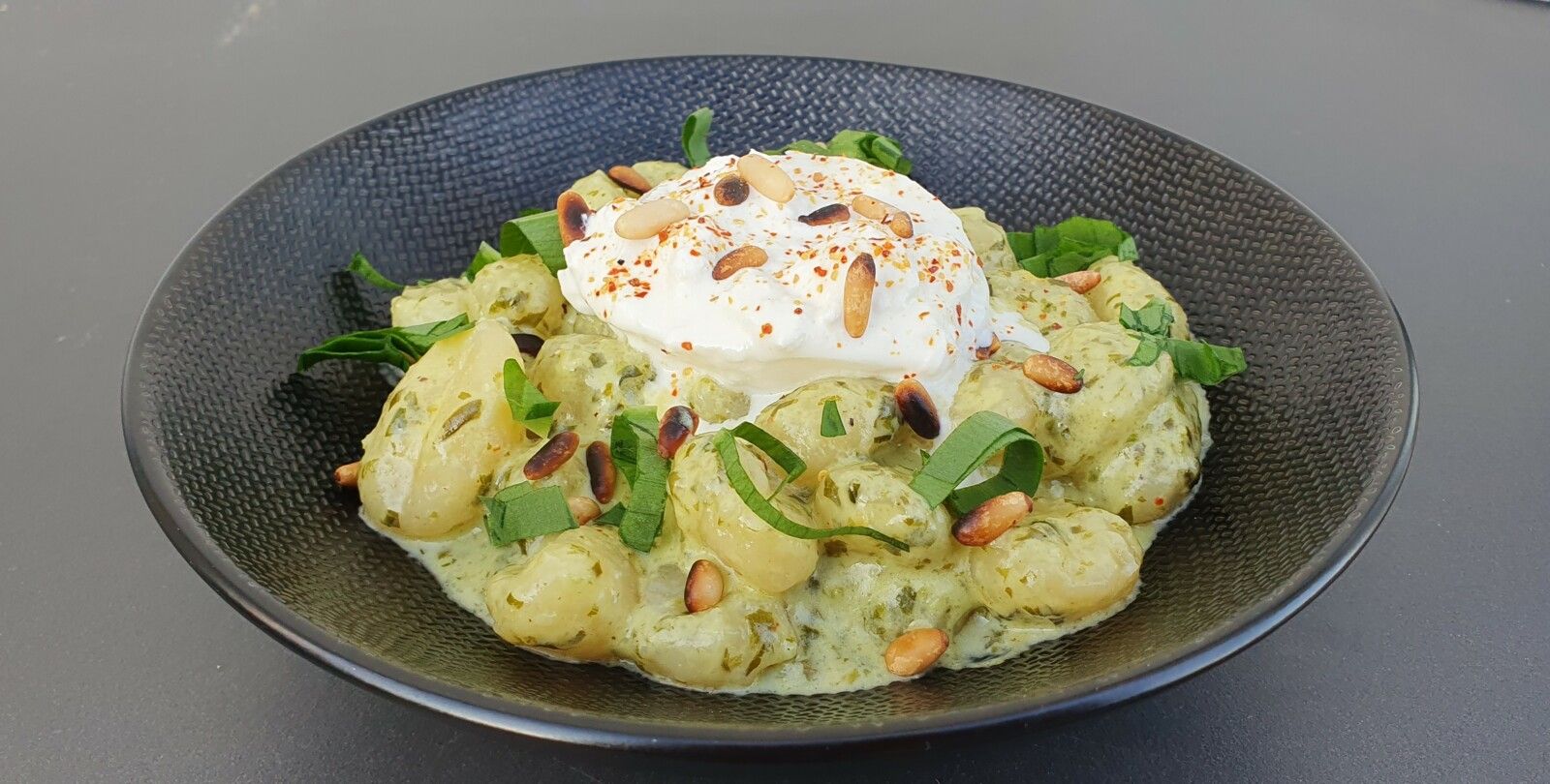 Gnocchis à la crème d'ail des ours