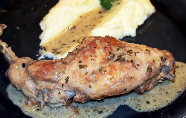 Lapin au vin blanc et petites herbes